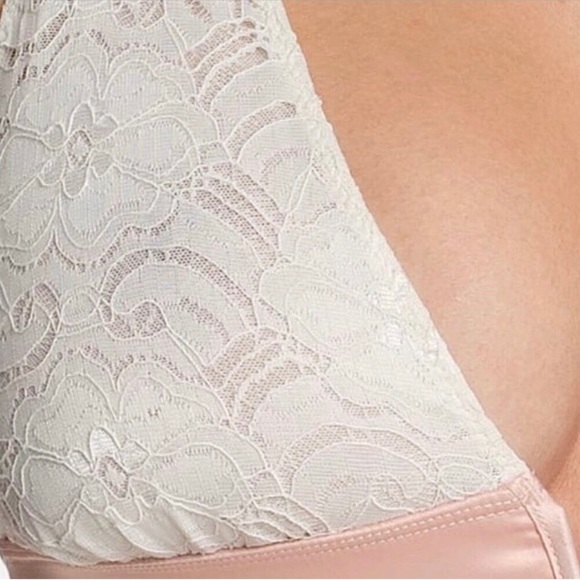 Free People Intimately V Wire Daisy Bra - Picture 6 of 7